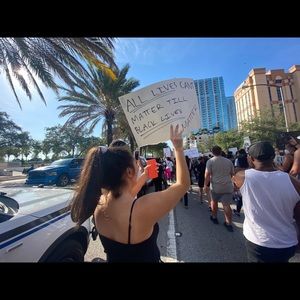 Meet your Posher, Gina